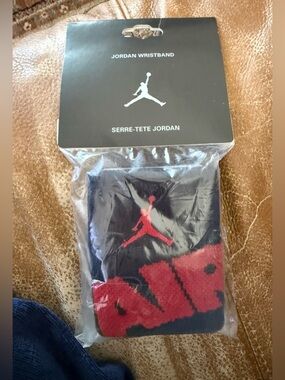 Nike Air Jordan Wristbands Black Jumpman23 Athletic Sweat Wrist Bands NWT